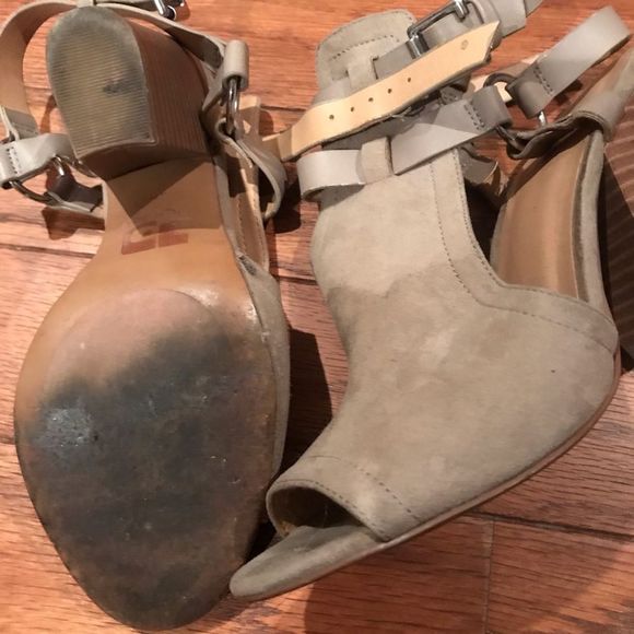 Joe’s jeans Ingrid block heel beige suede bootie sandals 6.5 free with bundle - Picture 5 of 6